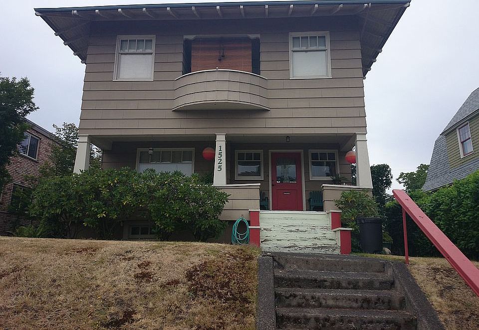1st image of 1525 6th Ave W