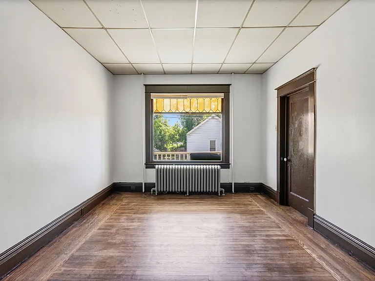 320 Saratoga St #1 — Photo 3