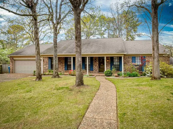 63 Cimarron Valley Dr, Little Rock, AR 72212