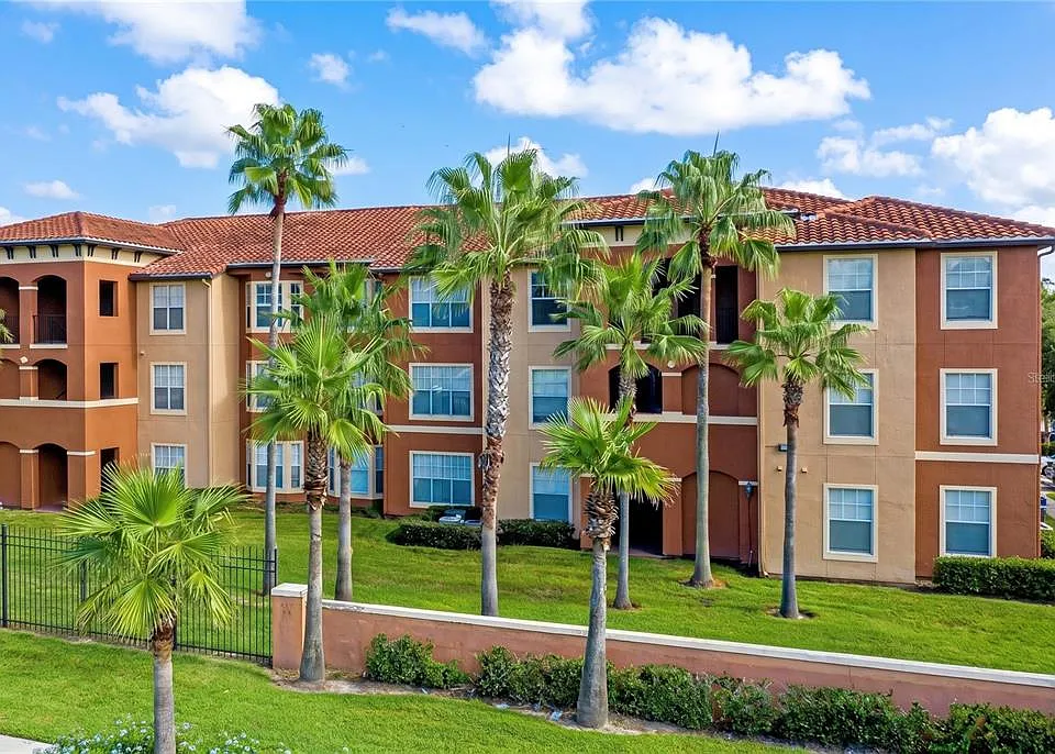 5500 Metrowest Blvd #211