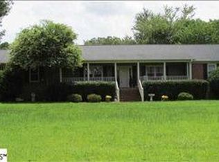 104 Country Lakes Rd, Easley, SC 29642