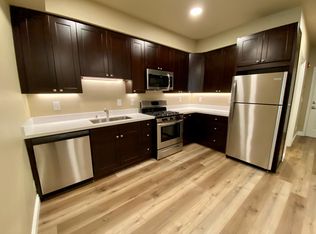 1811 17th Ave S #102, Seattle, WA 98144