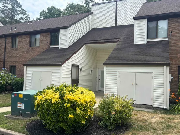 18 Country Magnolia Ln #M, Egg Harbor Township, NJ 08234