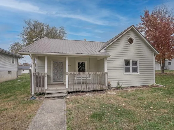 115 E Pine St, Drexel, MO 64742