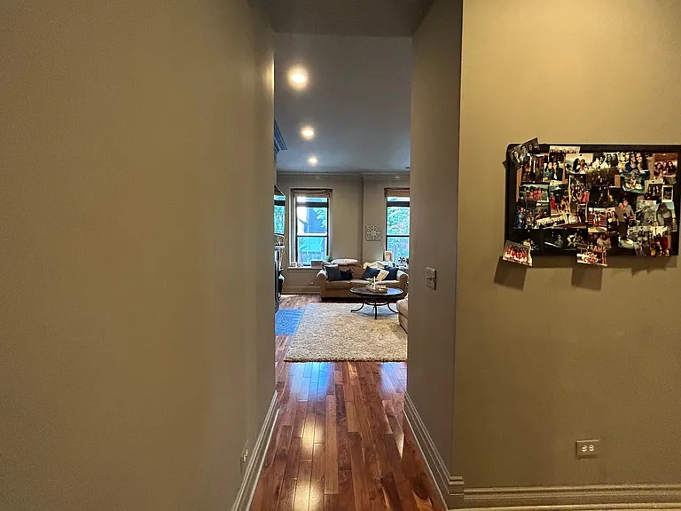 15 E Pearson St #3 — Photo 9
