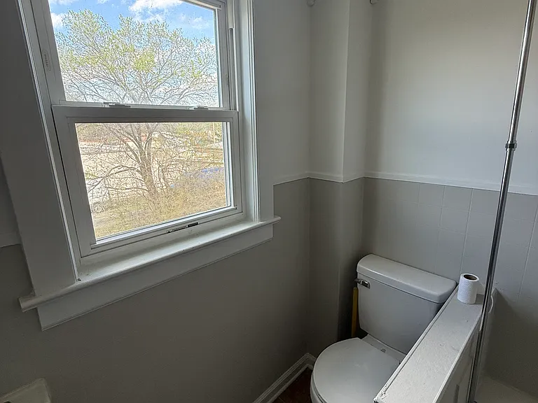 126 W Cleveland Ave #A — Photo 8