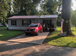 1523 Fisher Dr, Saint Albans, WV 25177