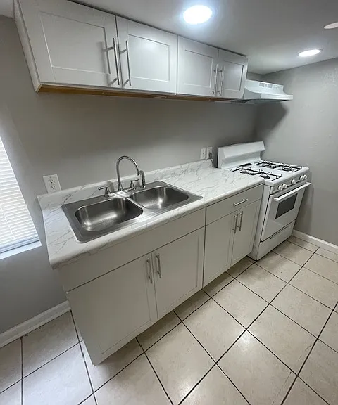 2674 Myrtle St #A — Photo 23