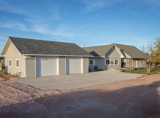 12716 Green Acres Rd, Hot Springs, SD 57747