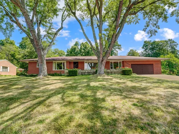 1398 Quail Ln, Dayton, OH 45434