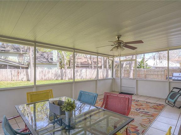 2nd image of 2412 Kenwick Dr