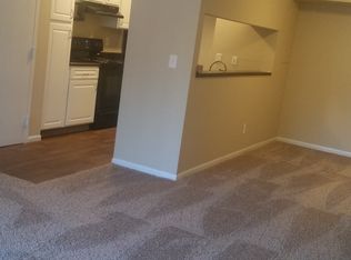 7931 N Hickory St APT 5, Kansas City, MO 64118