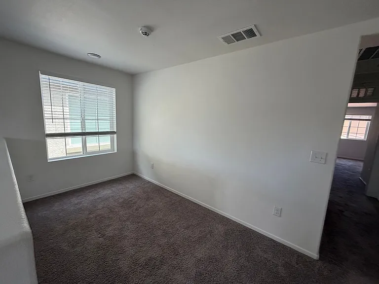 9752 Silver Dollar Ln — Photo 13