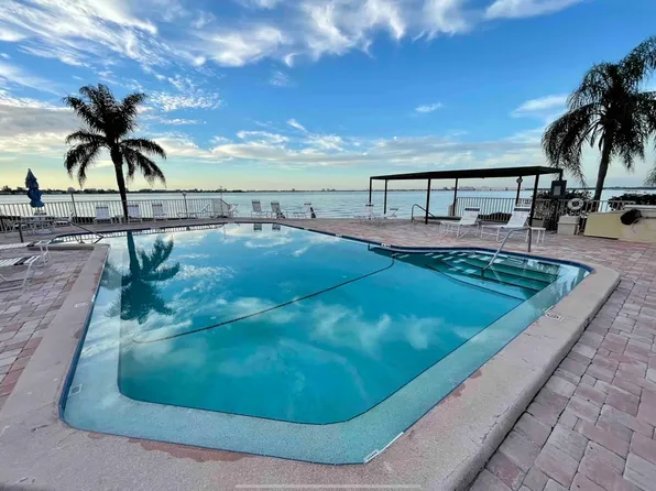 6177 Sun Blvd APT 106, Saint Petersburg, FL 33715