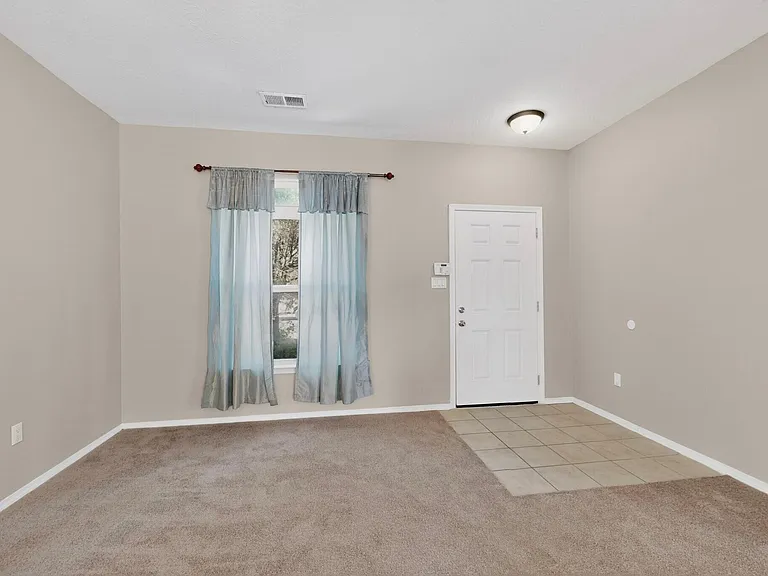 968 Molten Pl NW — Photo 4