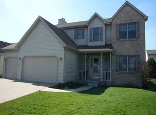 3131 Auburn Rd, Bloomington, IL 61704