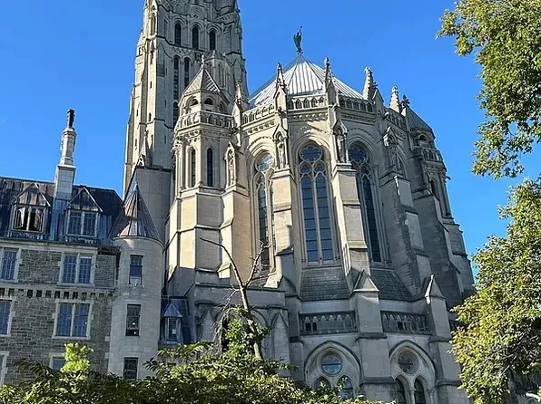 140 Claremont Avenue image 6 of 8