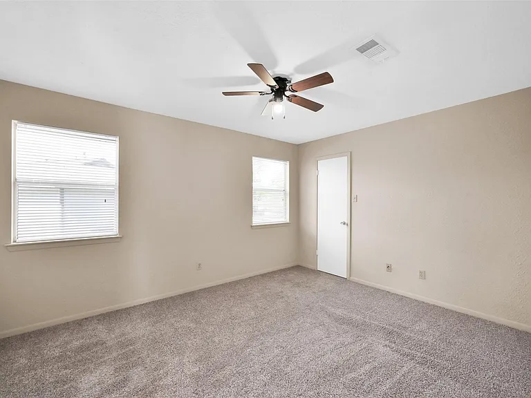 1603 Hazelwood St #B — Photo 14