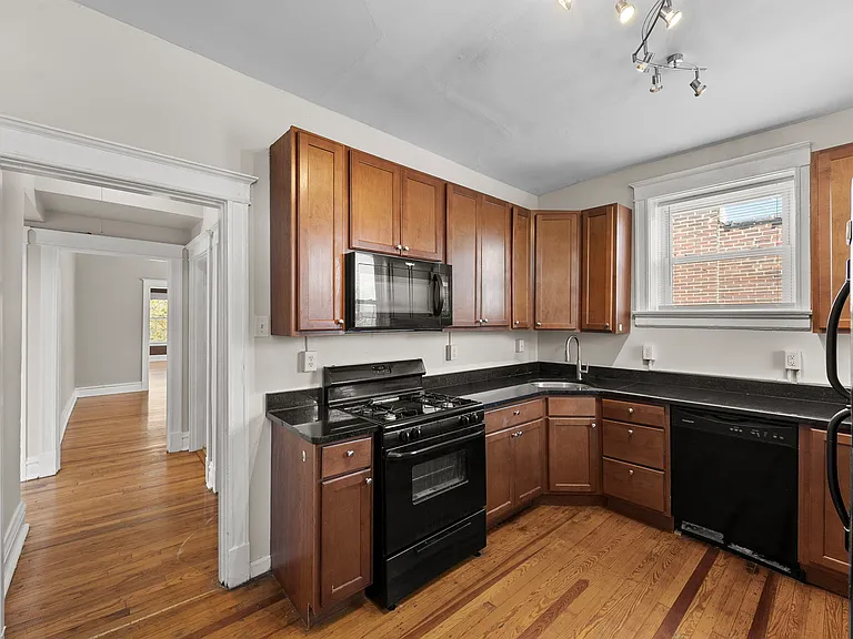 710 Westgate Ave #3 — Photo 19