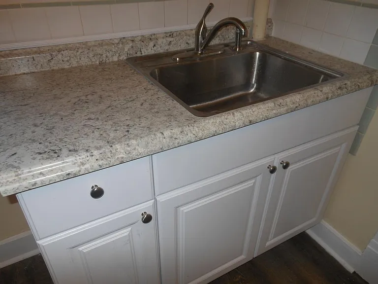 408 Guilford Ave — Photo 12