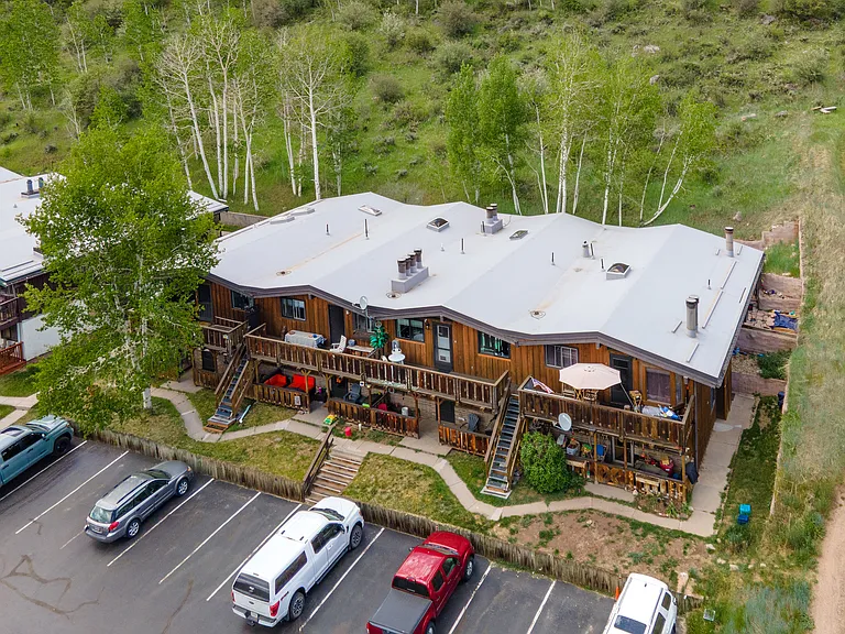 2059 Chamonix Ln #3 — Photo 37