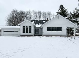 2037 E Springhill Dr, Terre Haute, IN