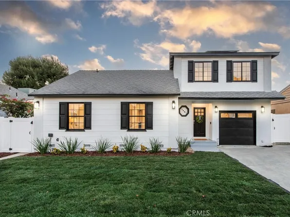 7461 Leescott Ave, Van Nuys, CA 91406