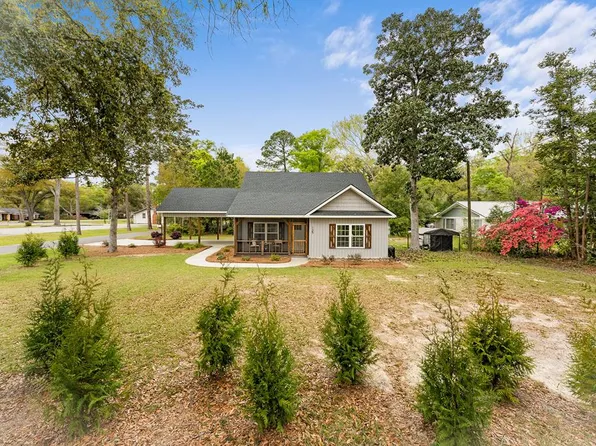 135 Brazell St, Reidsville, GA 30453