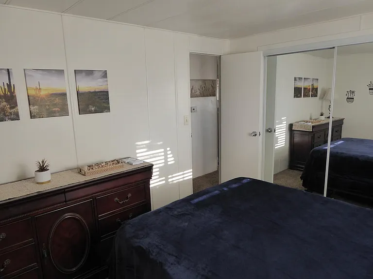 3138 Lake Dr — Photo 16