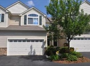 573 Gunnison Ct, Gilberts, IL 60136