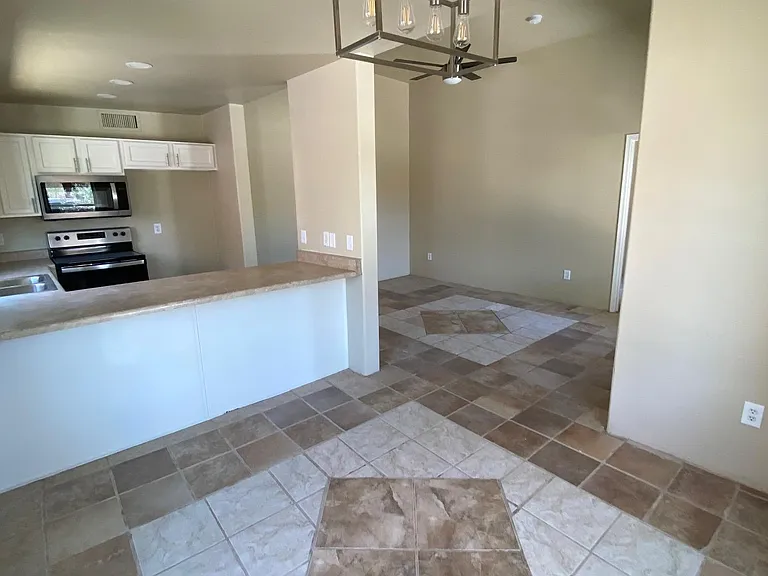 5730 E Calle De Hielo Dulce — Photo 4