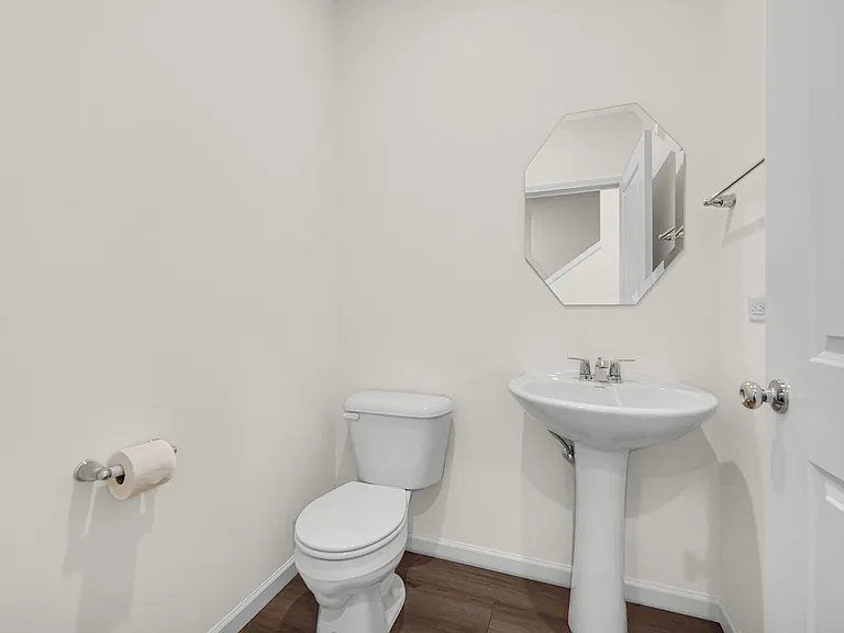 2260 Horseshoe Cir — Photo 15