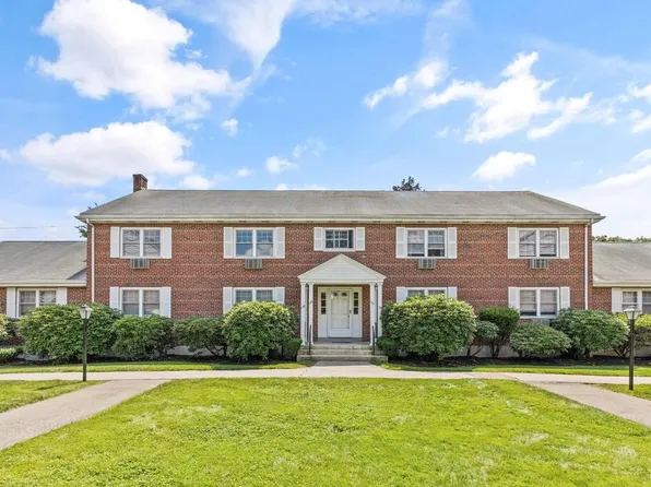 138 Emerson Gardens Rd Unit 138, Lexington, MA 02420