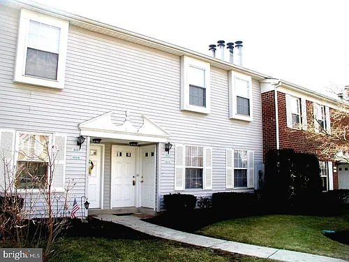 1109 Huntingdon Mews Photo 1