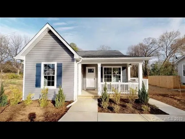 631 Bradford Dr, Charlotte, NC 28208