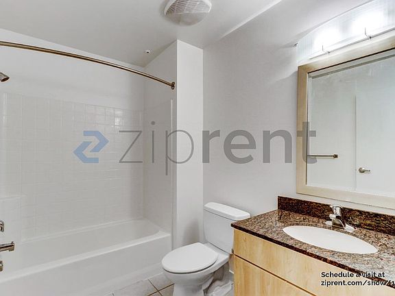 5th image of 889 Date St Unit 339