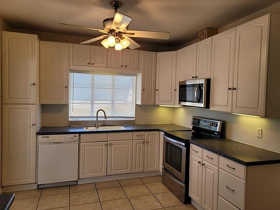 3rd image of 332 N B St