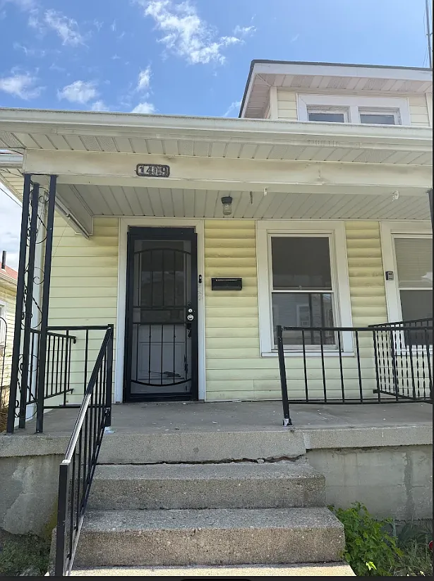 1409-1411 Young Street - 1 — Photo 1