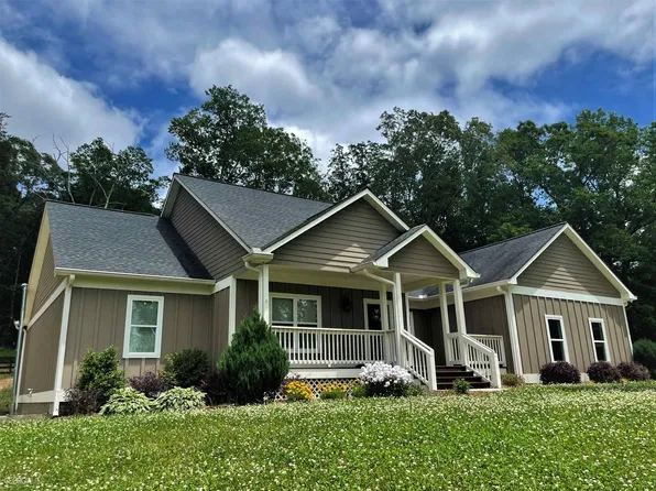 698 Copper Mines Rd, Murrayville, GA 30564