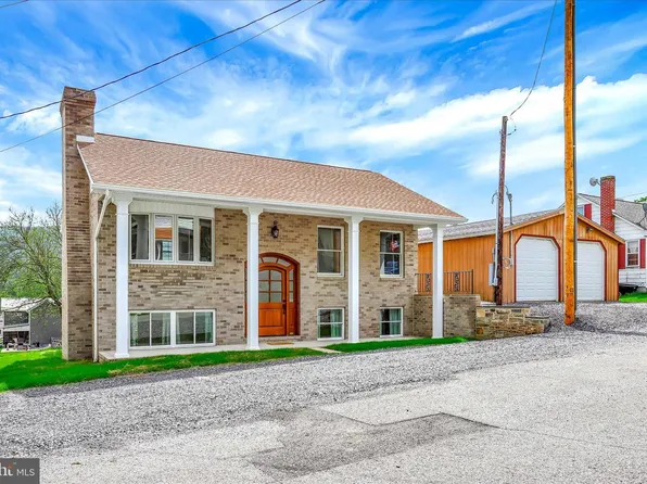 429 High St, Rockhill Furnace, PA 17249
