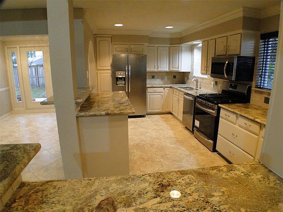 4th image of 20802 Westgreen Ct