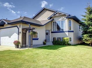 68 E Garden Rd, Lacombe, AB T4L 2P1