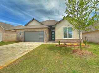 6113 NW 158th St, Edmond, OK 73013