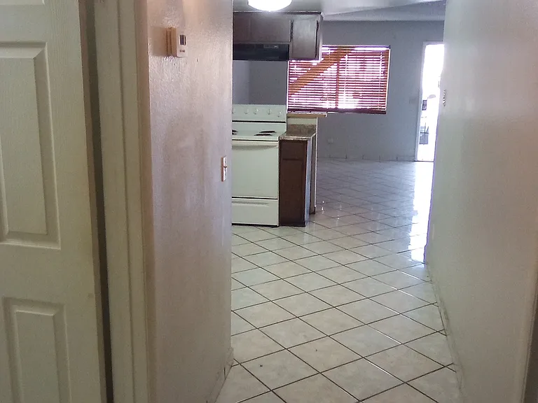 3515 E Thomas Ave #2 — Photo 7
