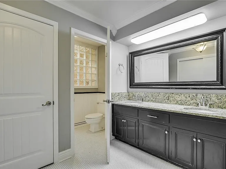 2501 Hancock Dr — Photo 24