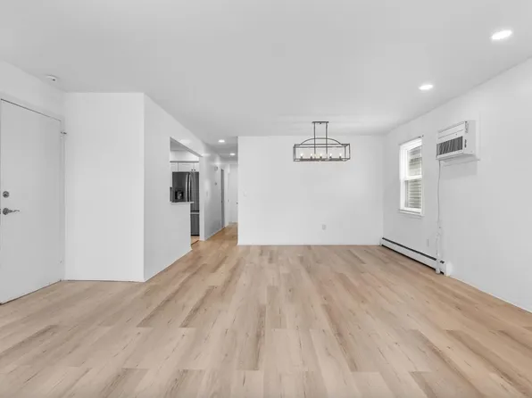 64 Isabella Avenue image 1 of 9