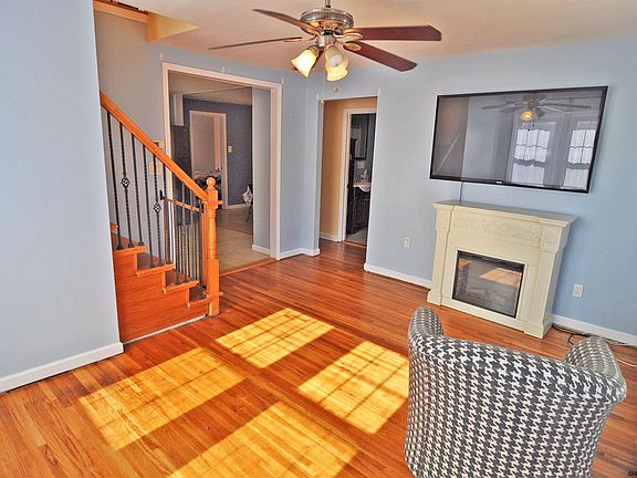 4th image of 14 Wilkins Ave