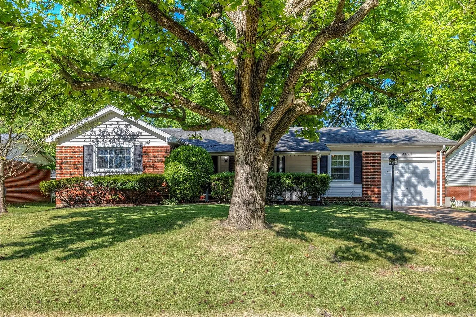 2823 Aberdeen Dr photo 1
