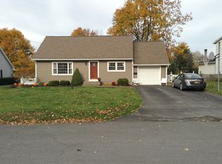 111 Suffolk Rd, Syracuse, NY 13219
