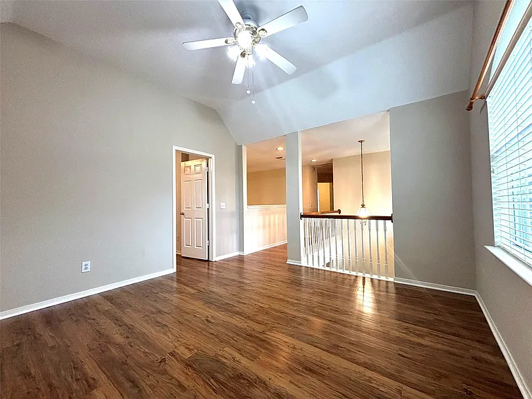 9514 Leaning Tree Ln — Photo 23